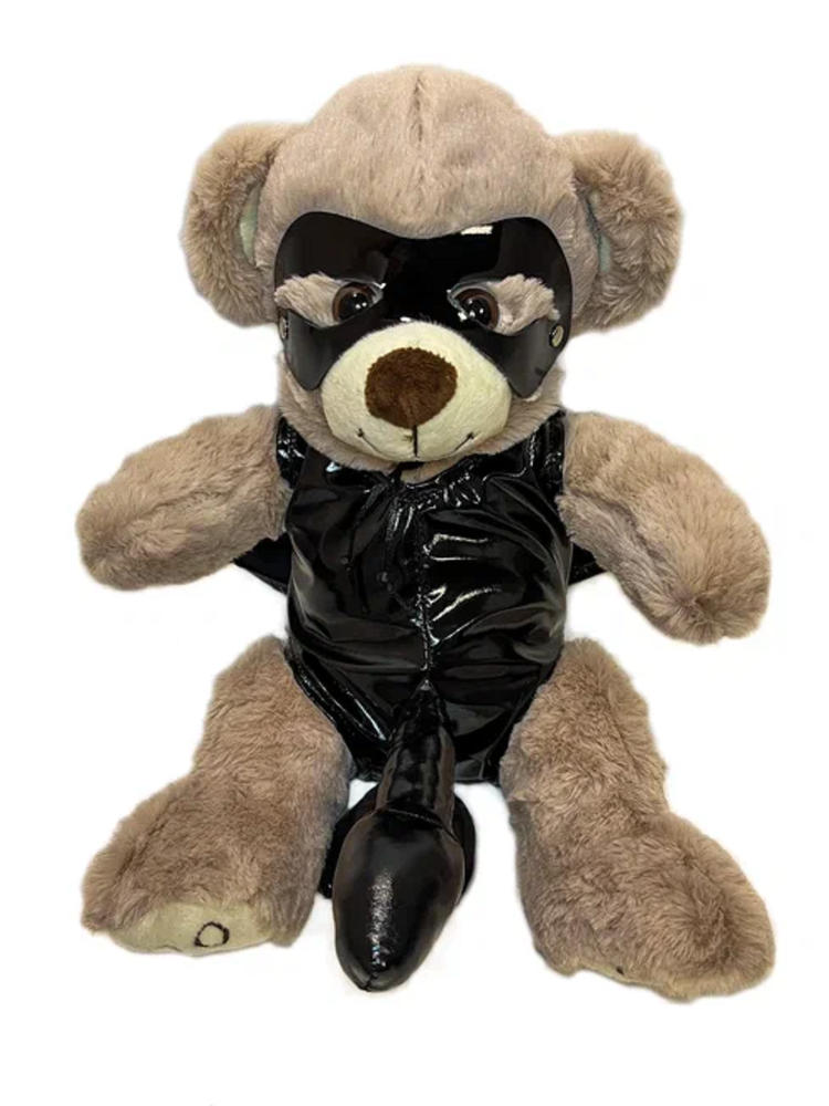 Ханым трусисын көрсетті